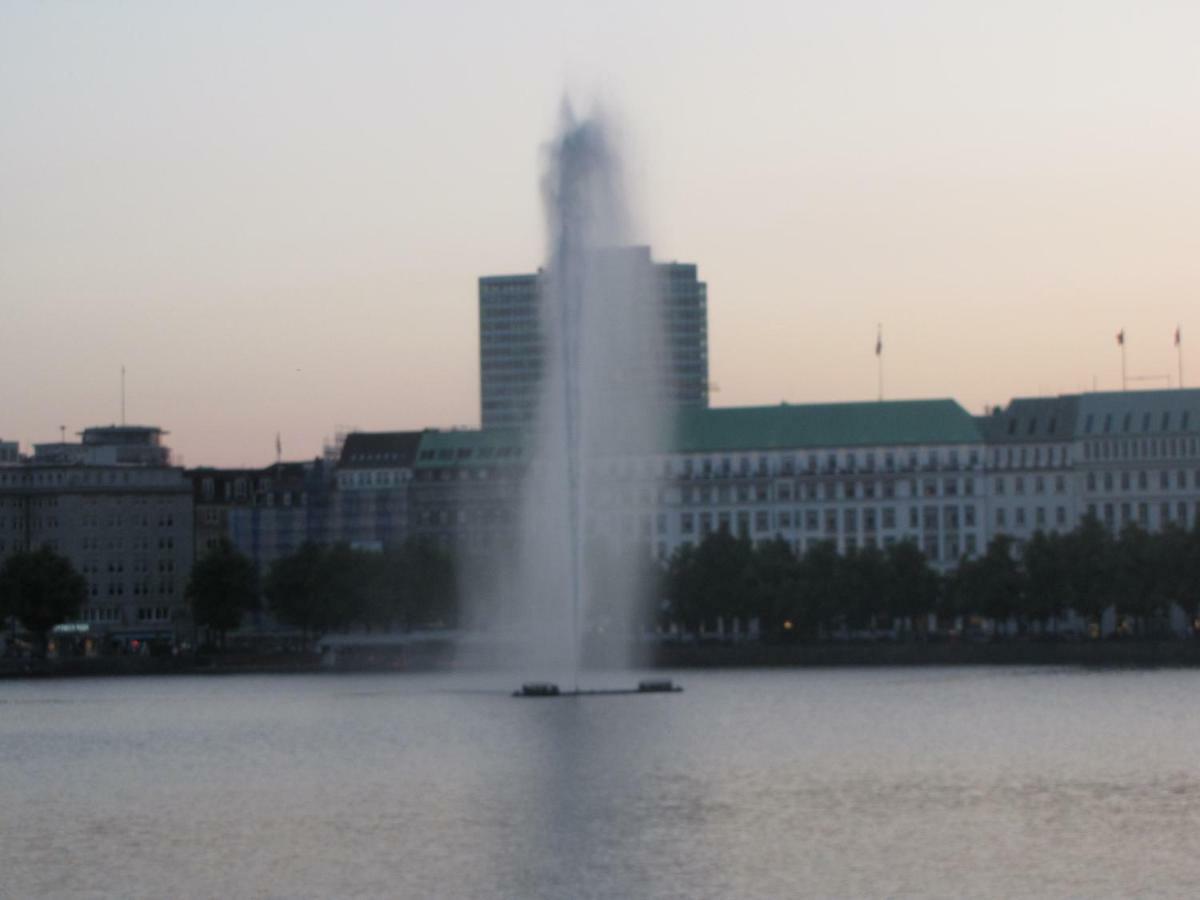 Milano Hotel Гамбург Экстерьер фото