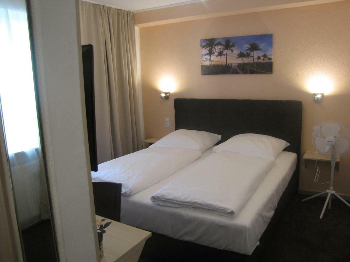 Milano Hotel Гамбург Экстерьер фото